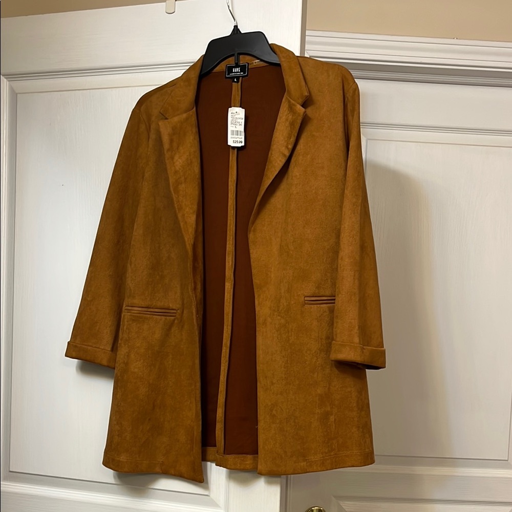 Luxe Women's Tan Blazer